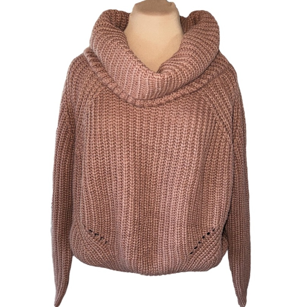Moon & Maddison cowl neck beautiful long sleeve knitted sweater size medium